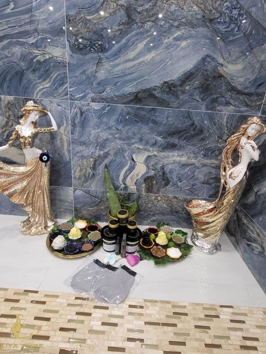 Moroccan tea served in the hammam
